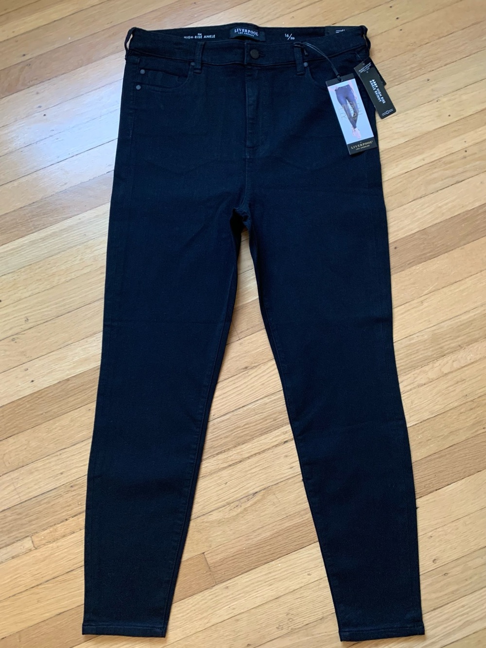 NWT Liverpool Los Angeles Abby Black Hi-Rise Ankle Skinny Jeans in Size 16/33